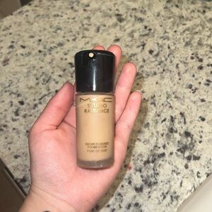Mac Studio Radiance Foundation